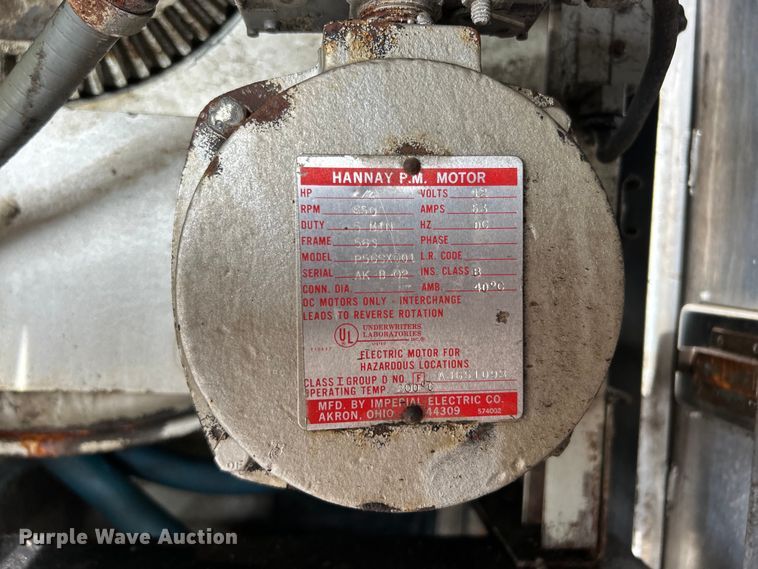 image for item EG0715 2002 International  8100 fuel truck