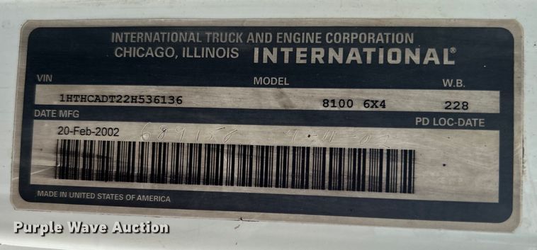 image for item EG0715 2002 International  8100 fuel truck