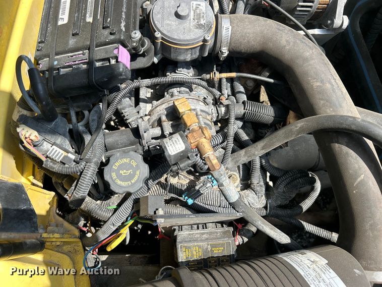 image for item EG0718 2005 Hyster 80 forklift