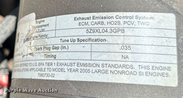 image for item EG0718 2005 Hyster 80 forklift