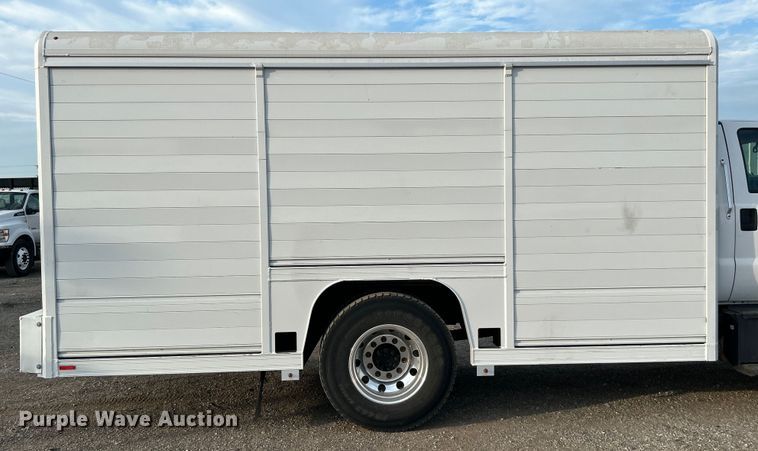 image for item EG0720 2017 Ford F650 Super Duty  delivery truck