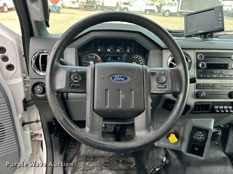 image for item EG0720 2017 Ford F650 Super Duty  delivery truck