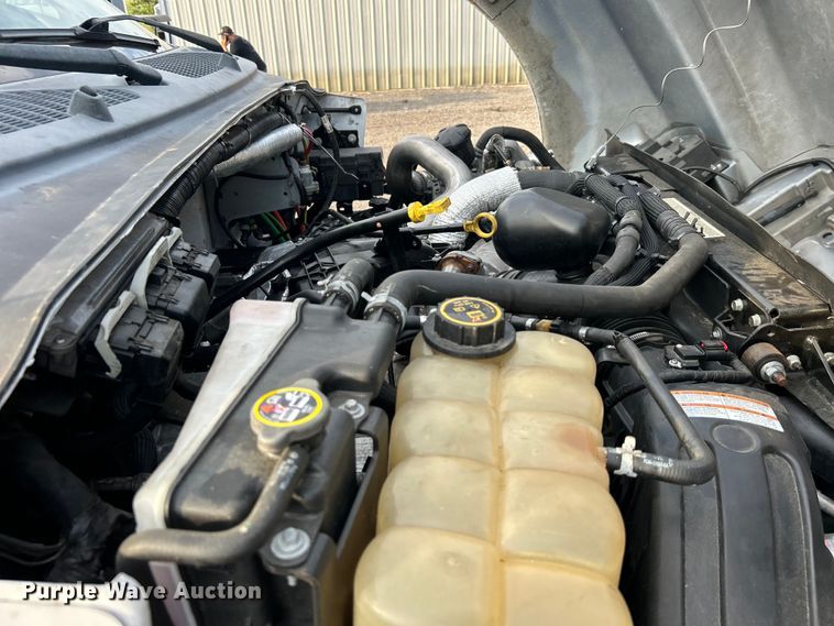 image for item EG0720 2017 Ford F650 Super Duty  delivery truck