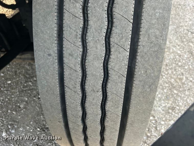 image for item EG0720 2017 Ford F650 Super Duty  delivery truck