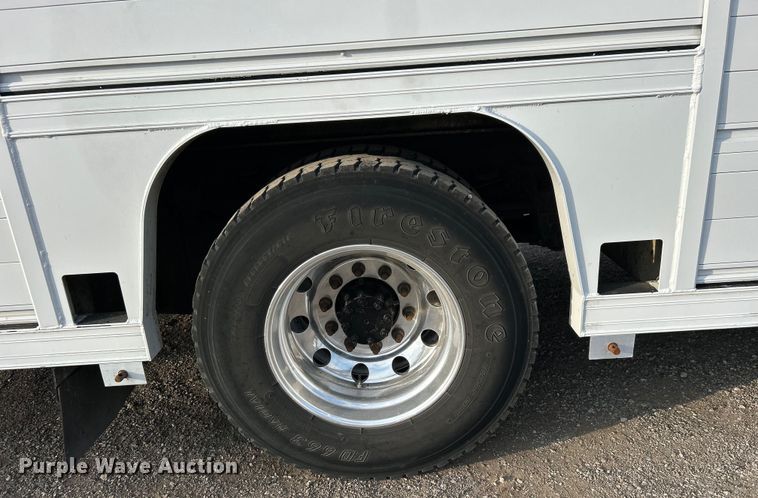 image for item EG0720 2017 Ford F650 Super Duty  delivery truck