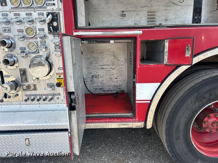 image for item EG0726 1991 Pierce Mfg. pumper fire truck