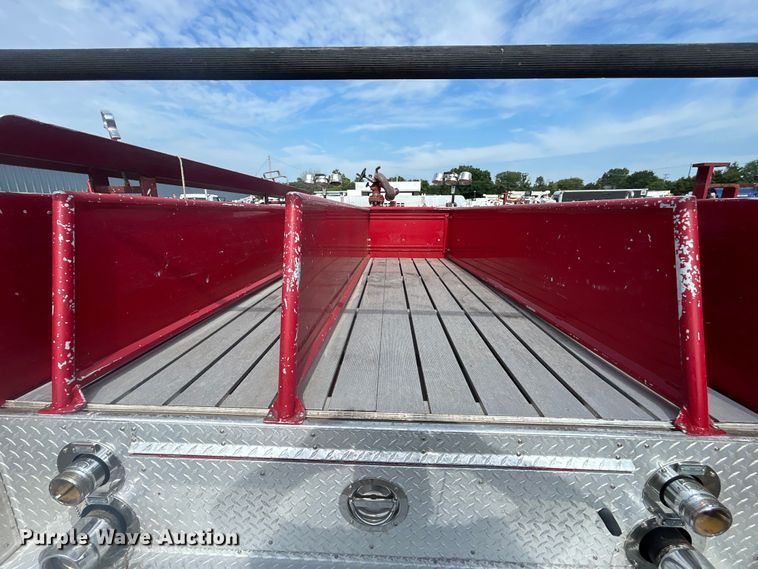 image for item EG0726 1991 Pierce Mfg. pumper fire truck