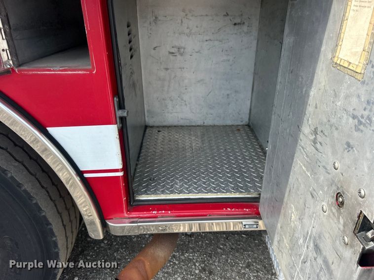 image for item EG0726 1991 Pierce Mfg. pumper fire truck