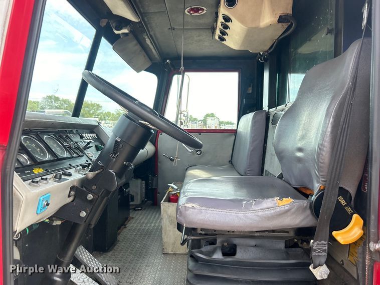 image for item EG0726 1991 Pierce Mfg. pumper fire truck