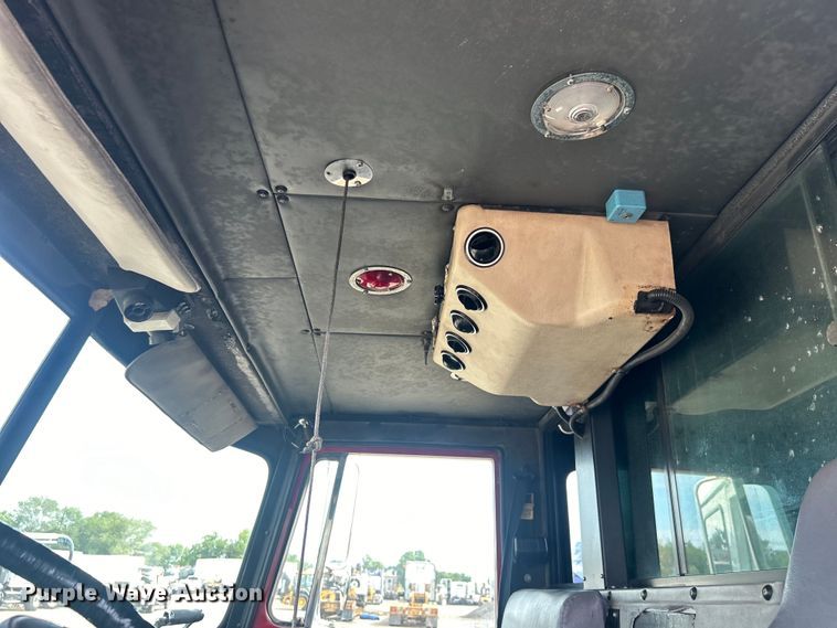 image for item EG0726 1991 Pierce Mfg. pumper fire truck