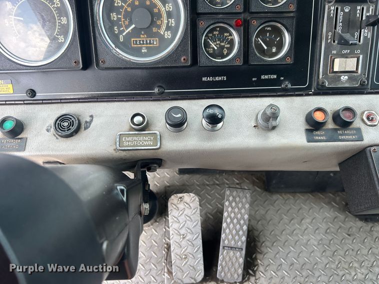 image for item EG0726 1991 Pierce Mfg. pumper fire truck