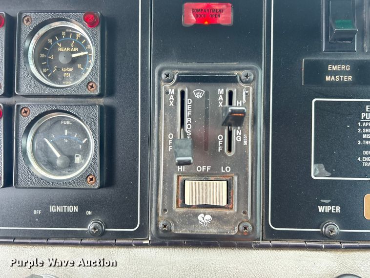 image for item EG0726 1991 Pierce Mfg. pumper fire truck