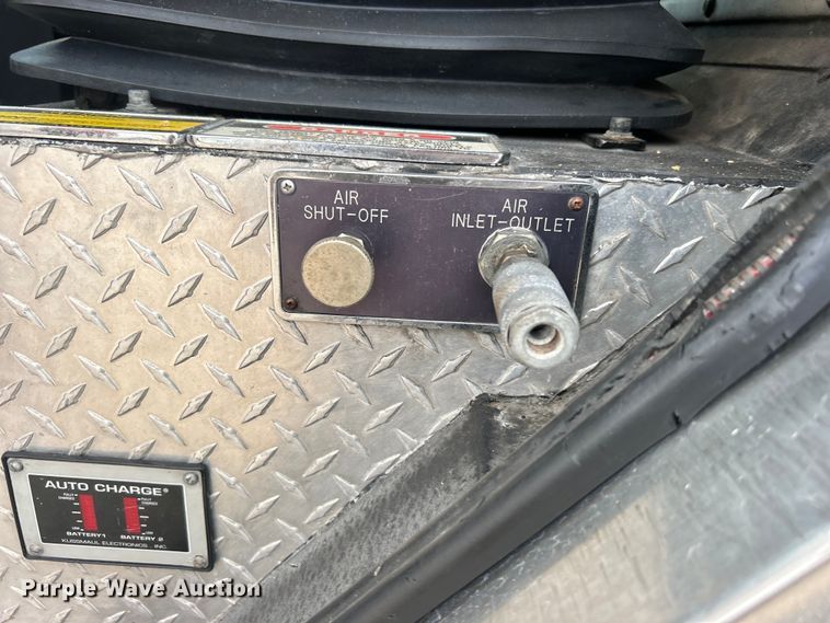 image for item EG0726 1991 Pierce Mfg. pumper fire truck