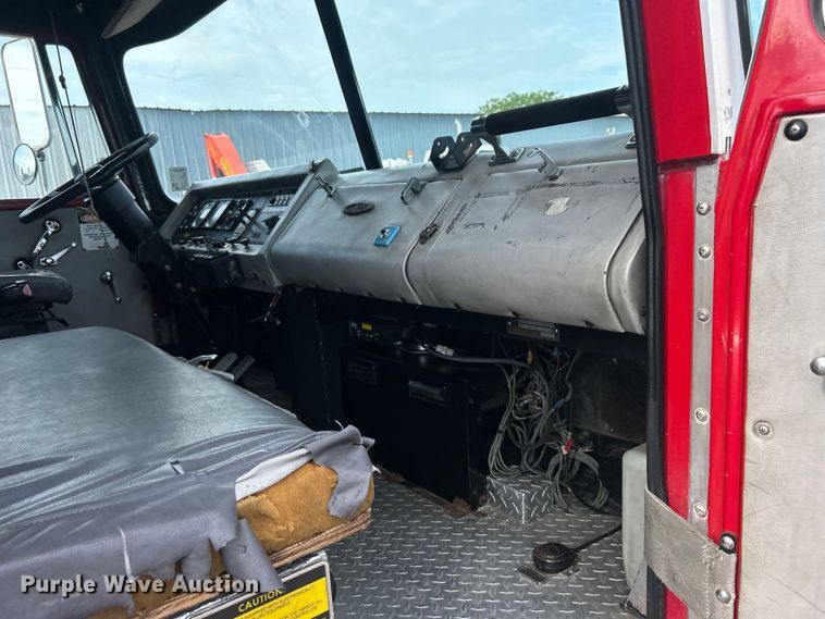 image for item EG0726 1991 Pierce Mfg. pumper fire truck