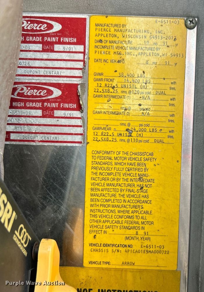 image for item EG0726 1991 Pierce Mfg. pumper fire truck