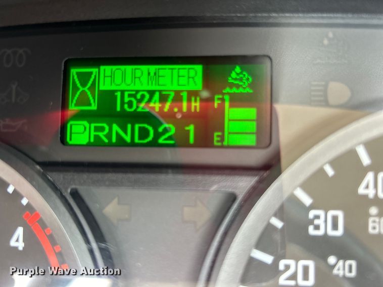 image for item EG0729 2014 Isuzu NPR sprayer truck 