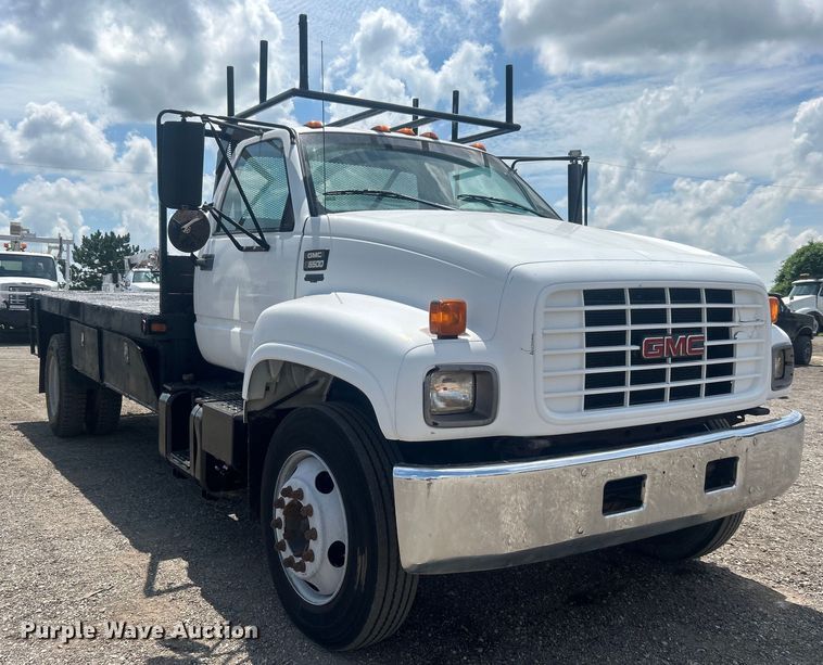 image for item EG0730 1997 GMC C6500 winch truck