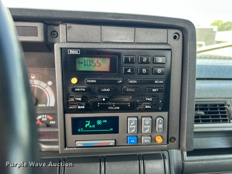 image for item EG0730 1997 GMC C6500 winch truck