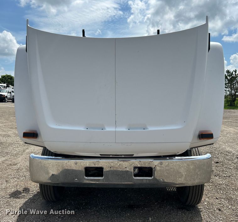 image for item EG0730 1997 GMC C6500 winch truck