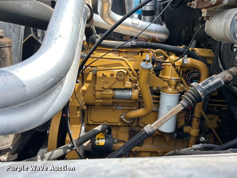 image for item EG0730 1997 GMC C6500 winch truck