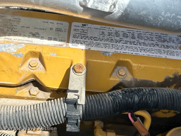 image for item EG0730 1997 GMC C6500 winch truck