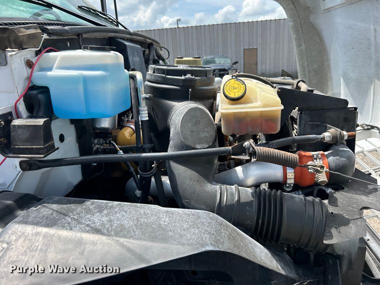 image for item EG0730 1997 GMC C6500 winch truck