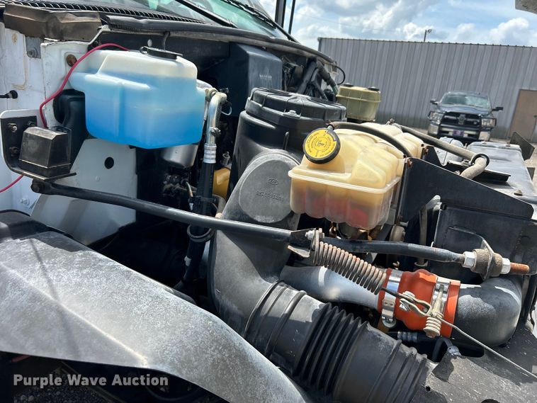 image for item EG0730 1997 GMC C6500 winch truck