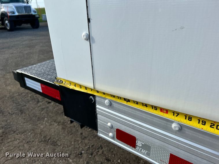 image for item EG0733 2017 Ford F550 Super Duty box truck