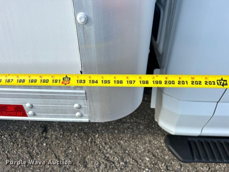 image for item EG0733 2017 Ford F550 Super Duty box truck