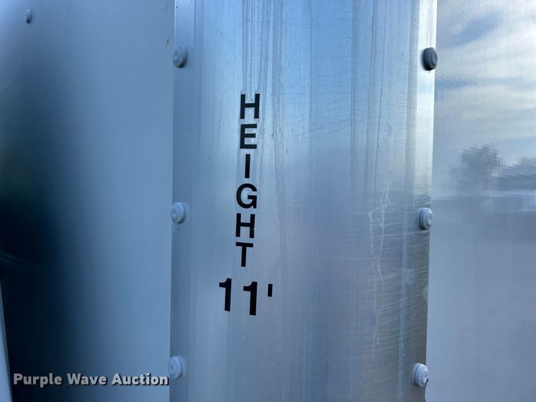 image for item EG0733 2017 Ford F550 Super Duty box truck