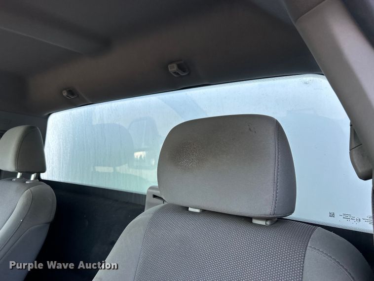 image for item EG0733 2017 Ford F550 Super Duty box truck