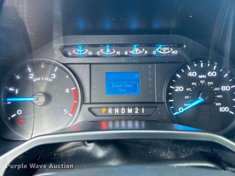 image for item EG0733 2017 Ford F550 Super Duty box truck