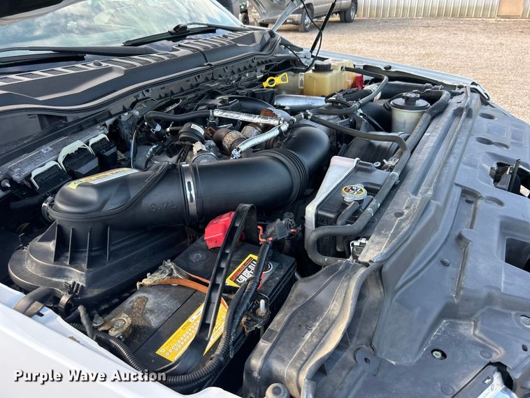 image for item EG0733 2017 Ford F550 Super Duty box truck