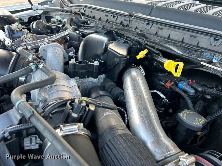 image for item EG0733 2017 Ford F550 Super Duty box truck