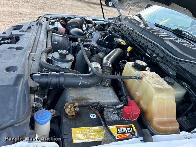 image for item EG0733 2017 Ford F550 Super Duty box truck