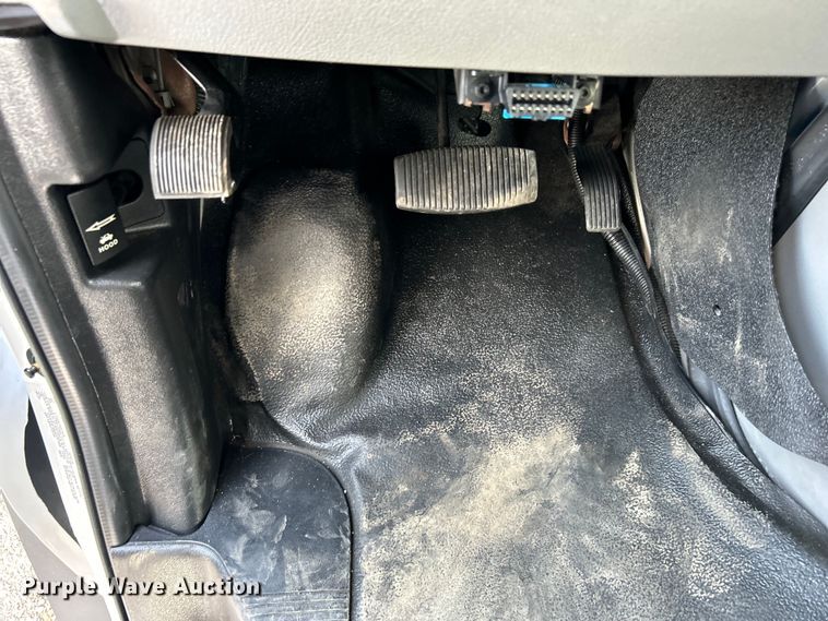 image for item EG0734 2018 Ford  E450 Super Duty  shuttle bus