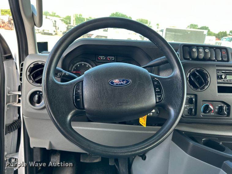 image for item EG0734 2018 Ford  E450 Super Duty  shuttle bus