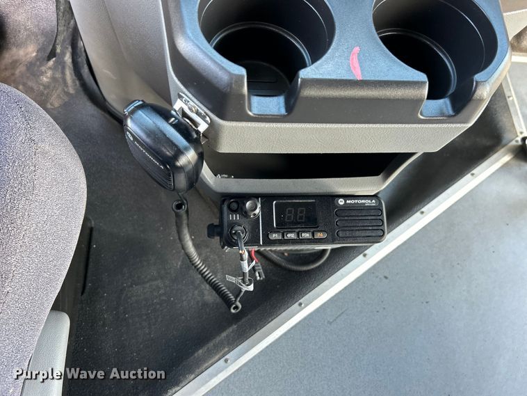 image for item EG0734 2018 Ford  E450 Super Duty  shuttle bus