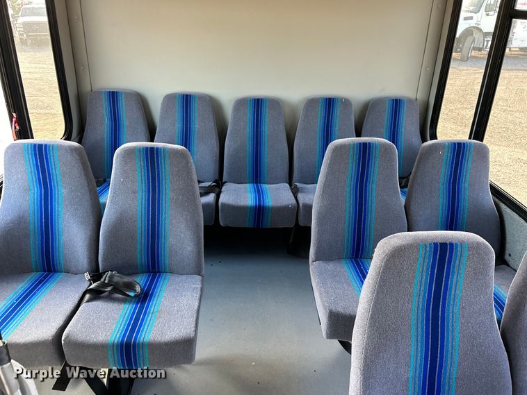 image for item EG0734 2018 Ford  E450 Super Duty  shuttle bus