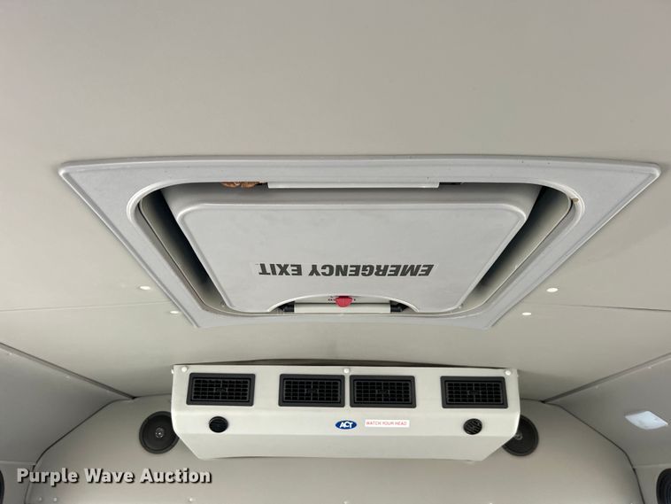 image for item EG0734 2018 Ford  E450 Super Duty  shuttle bus