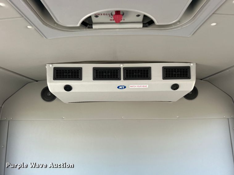 image for item EG0734 2018 Ford  E450 Super Duty  shuttle bus