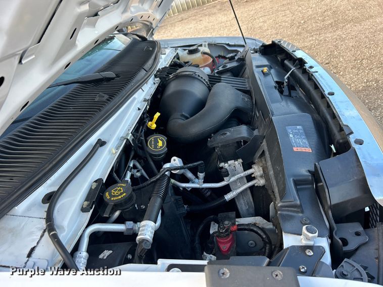 image for item EG0734 2018 Ford  E450 Super Duty  shuttle bus