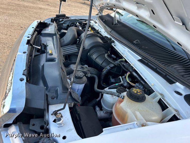 image for item EG0734 2018 Ford  E450 Super Duty  shuttle bus