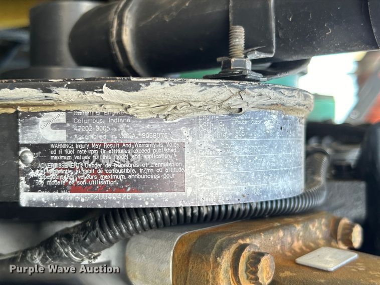 image for item EG0738 2005 Kenworth T300 flatbed truck