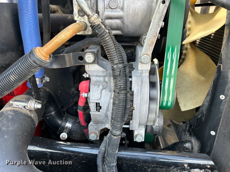 image for item EG0738 2005 Kenworth T300 flatbed truck