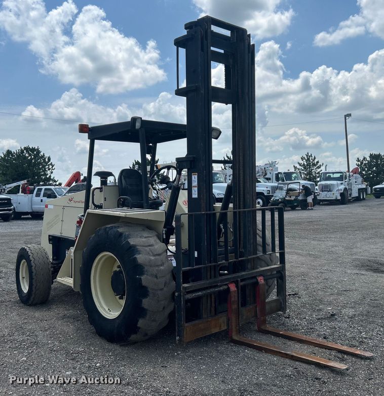image for item EG0740 Ingersoll Rand RT-706J forklift