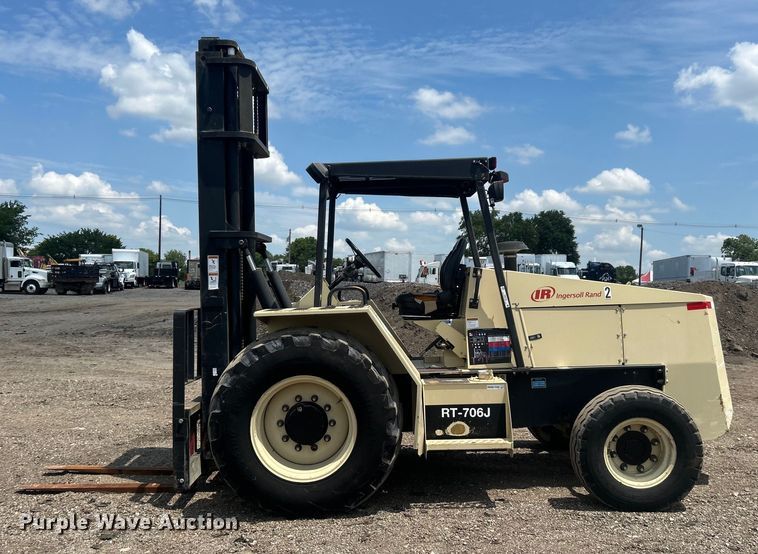 image for item EG0740 Ingersoll Rand RT-706J forklift