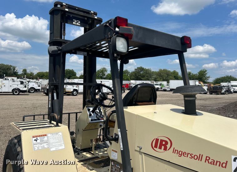 image for item EG0740 Ingersoll Rand RT-706J forklift