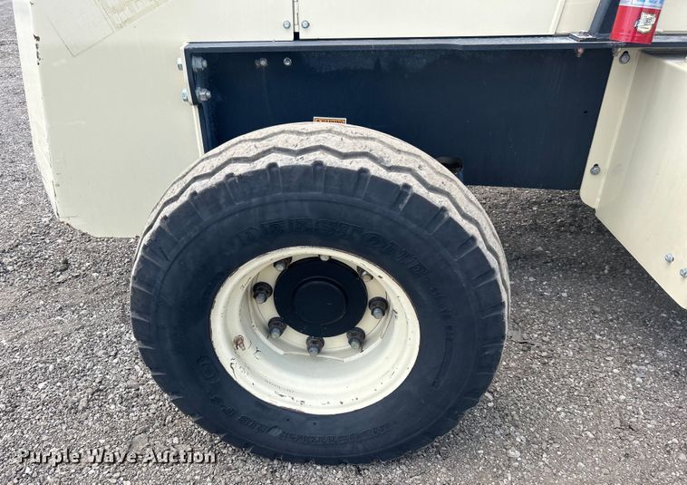 image for item EG0740 Ingersoll Rand RT-706J forklift