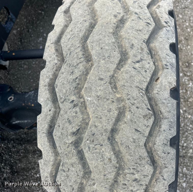 image for item EG0740 Ingersoll Rand RT-706J forklift